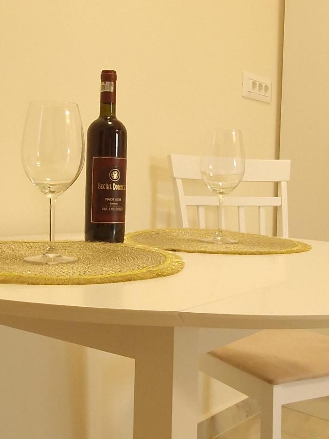 Laroka House Luxury Apartment City Center Universitate Bukarest Kültér fotó